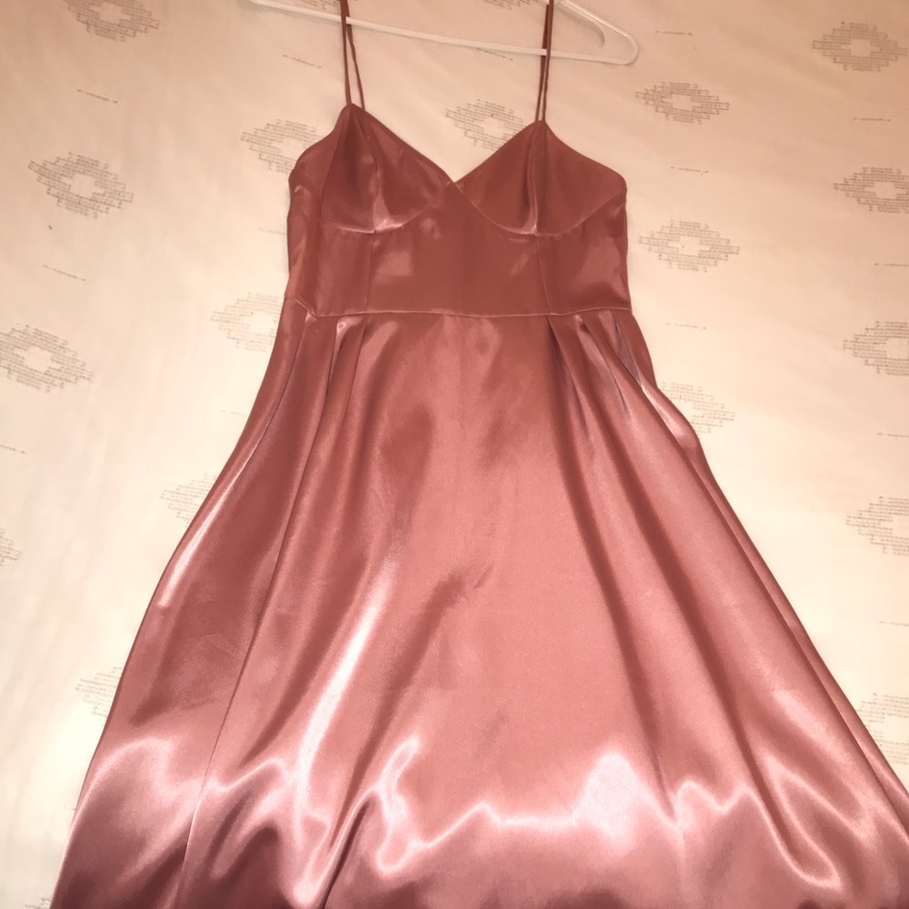 BEAUTIFUL H&M blush pink satin dress
